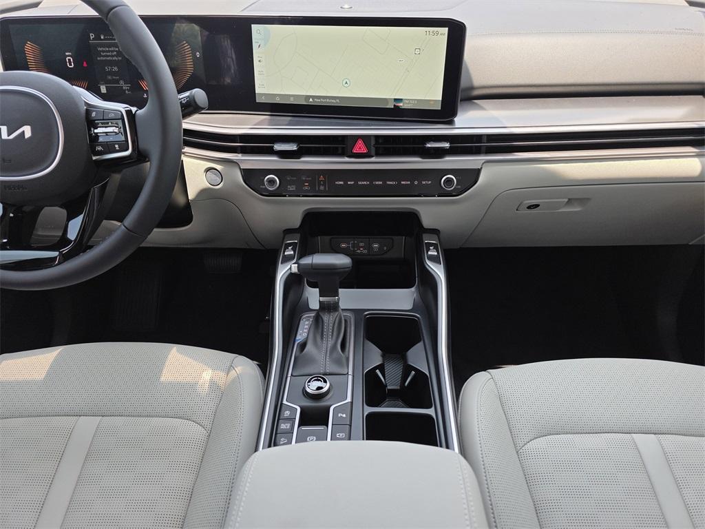 new 2025 Kia Sorento car, priced at $33,160