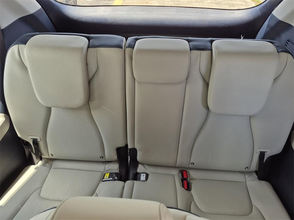 new 2025 Kia Carnival Hybrid car, priced at $44,195