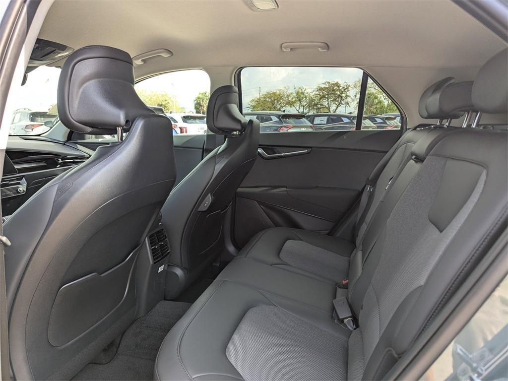 new 2025 Kia Niro car, priced at $31,240