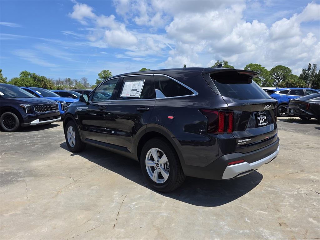 new 2025 Kia Sorento car, priced at $27,999