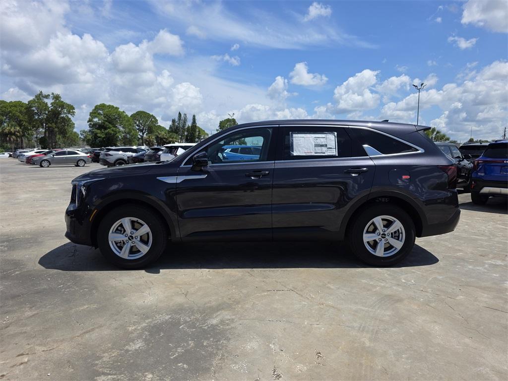new 2025 Kia Sorento car, priced at $27,999