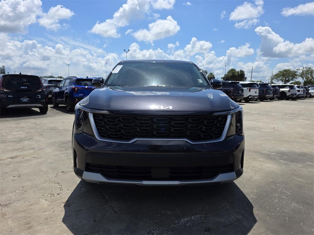 new 2025 Kia Sorento car, priced at $27,999