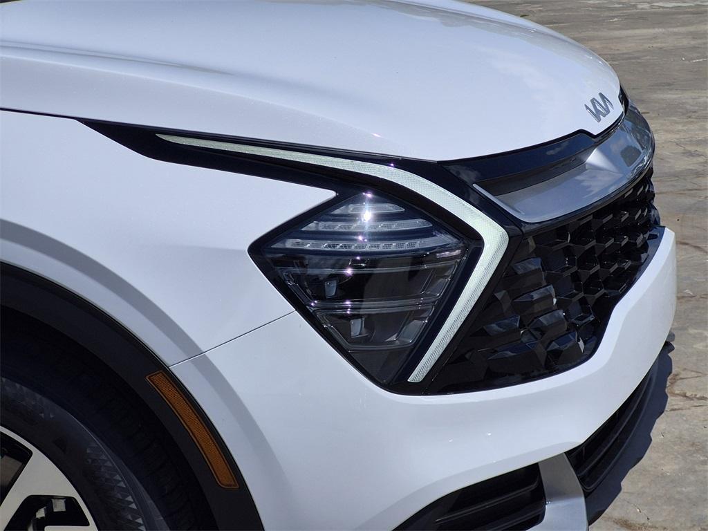 new 2025 Kia Sportage car, priced at $29,955