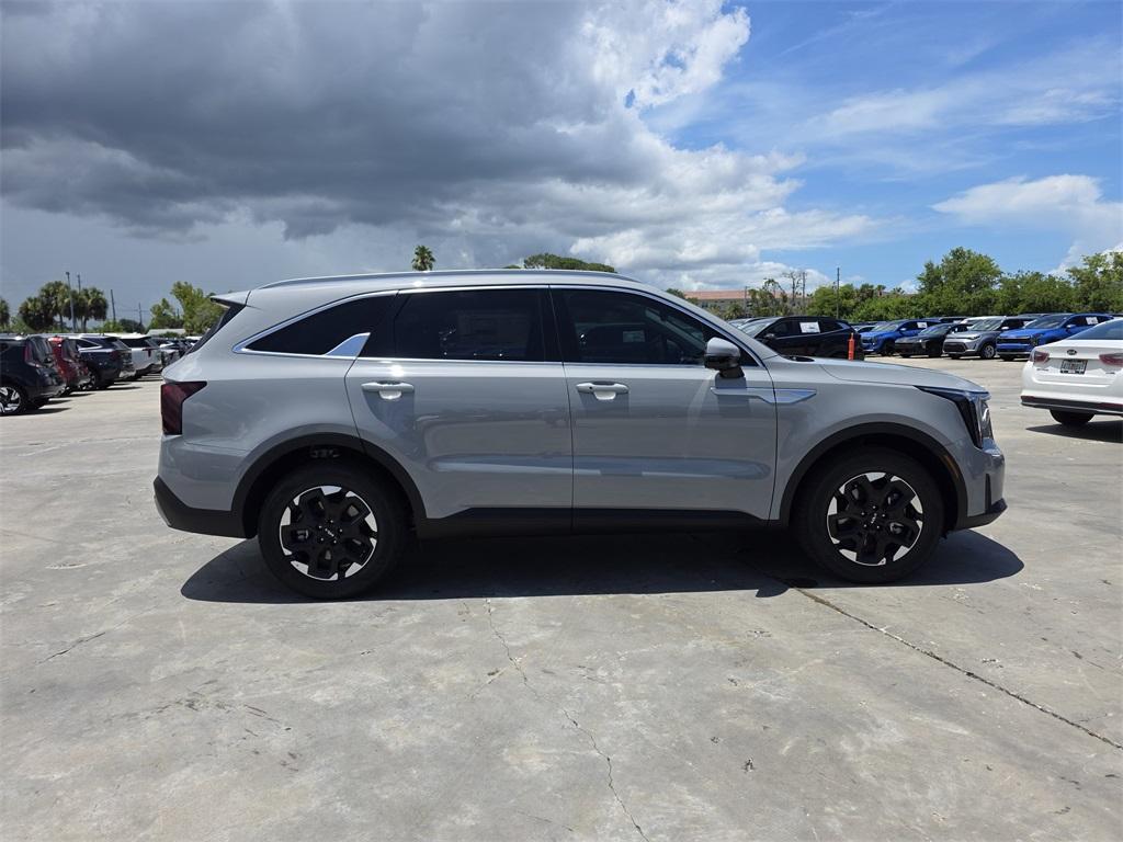 new 2025 Kia Sorento car, priced at $35,205
