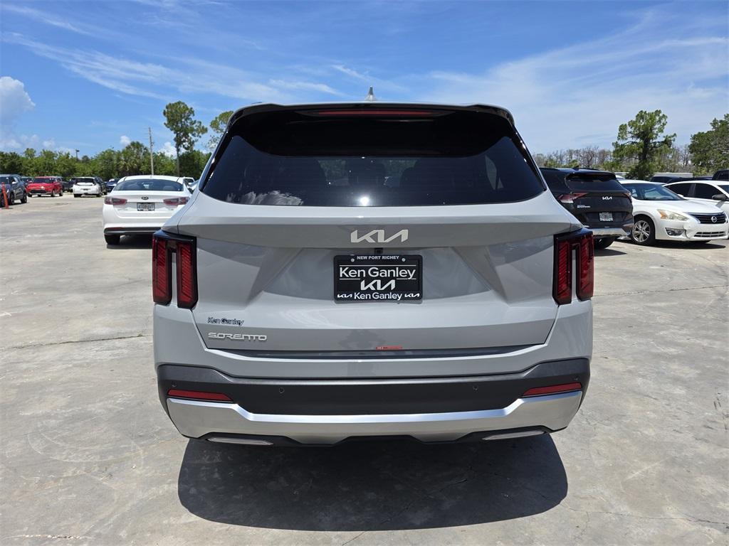 new 2025 Kia Sorento car, priced at $35,205