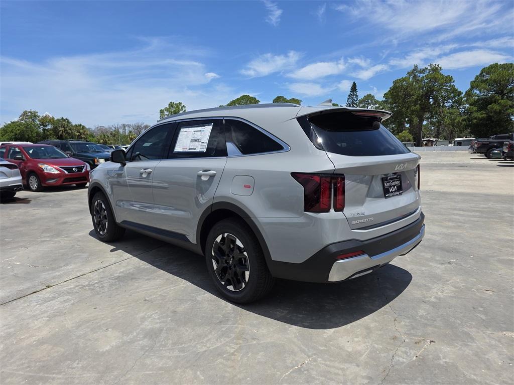 new 2025 Kia Sorento car, priced at $35,205