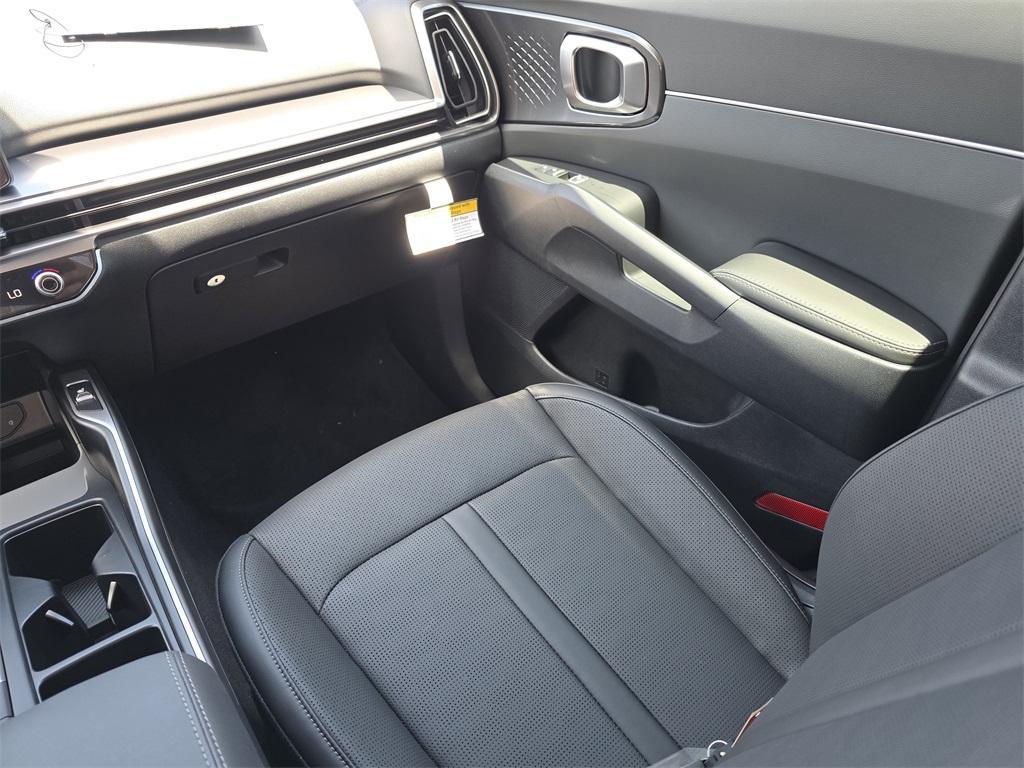 new 2025 Kia Sorento car, priced at $35,205