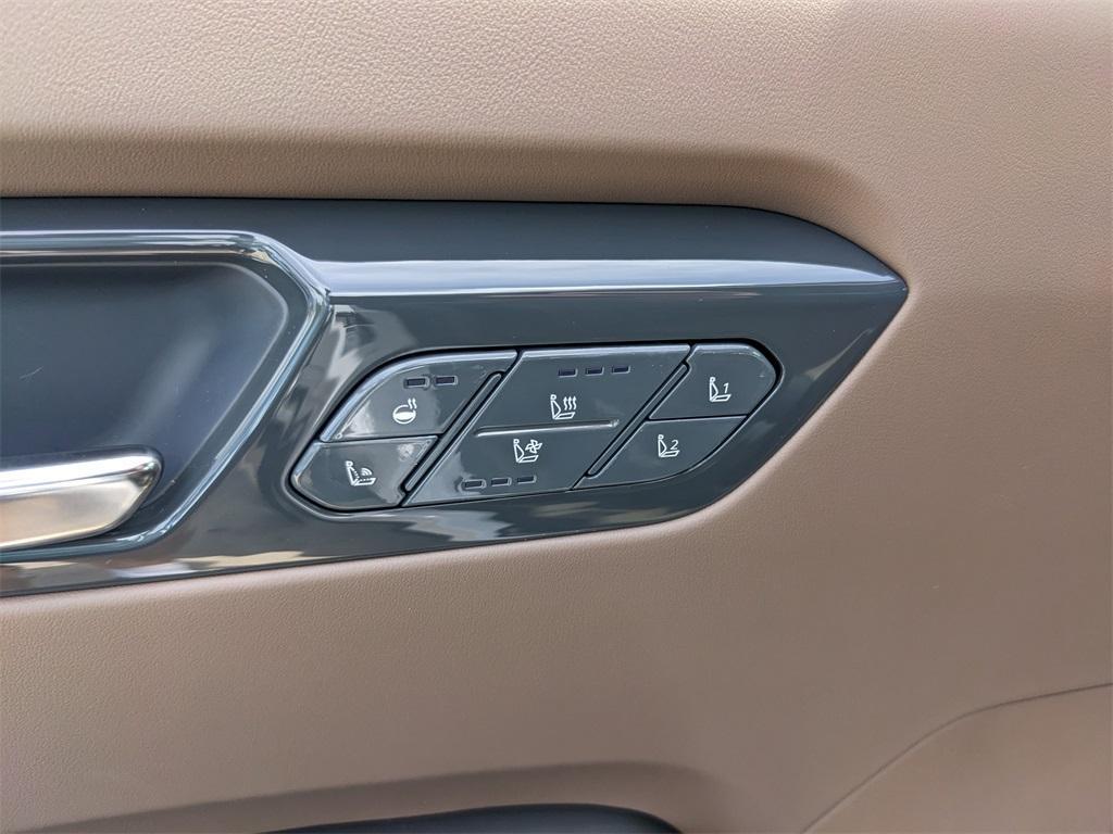 new 2026 Kia EV9 car, priced at $70,810