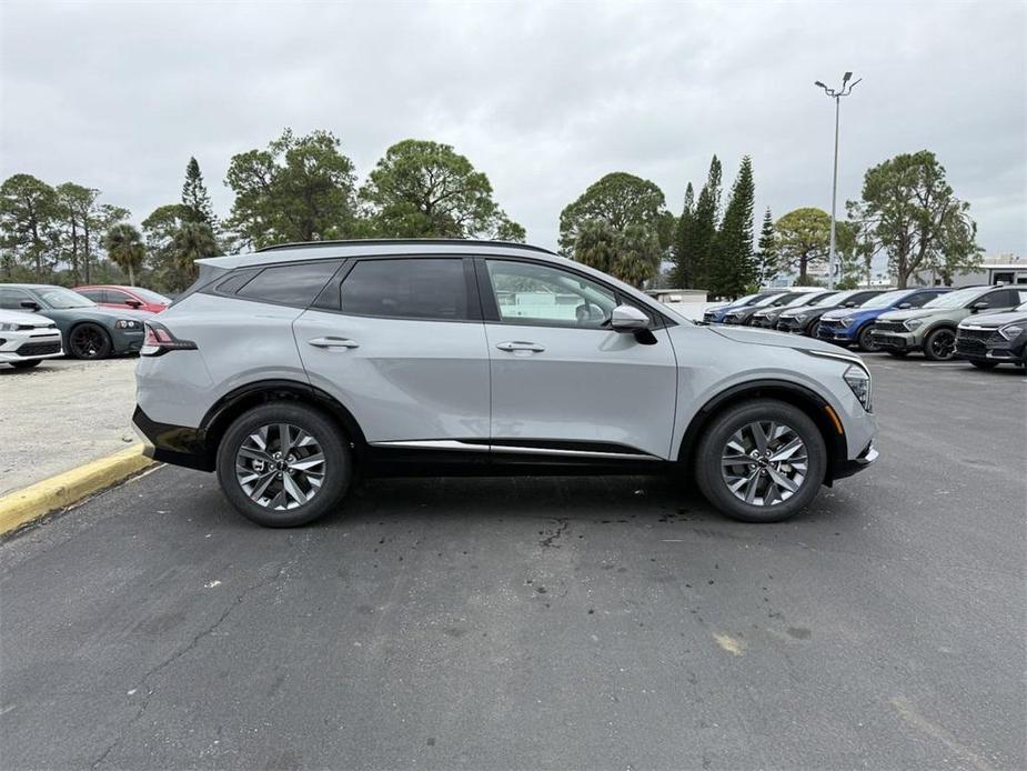 new 2025 Kia Sportage car, priced at $33,735