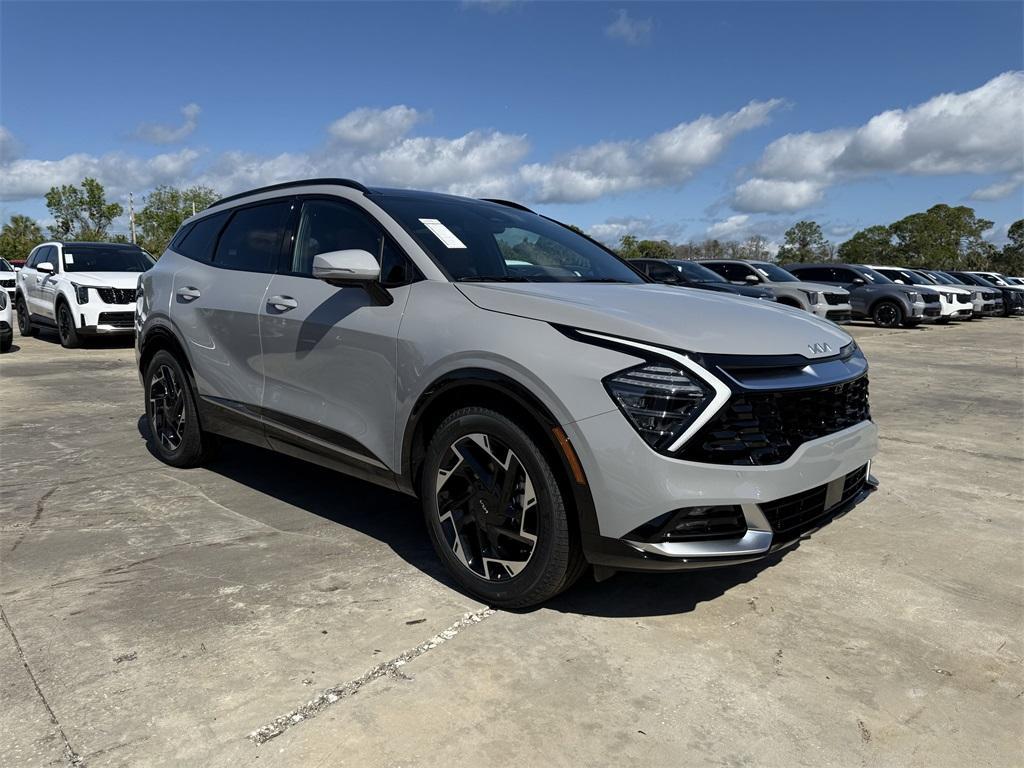 new 2025 Kia Sportage car, priced at $35,405