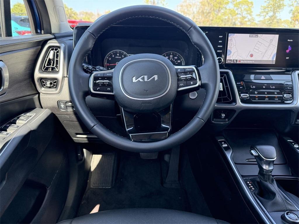 used 2023 Kia Sorento car, priced at $27,592