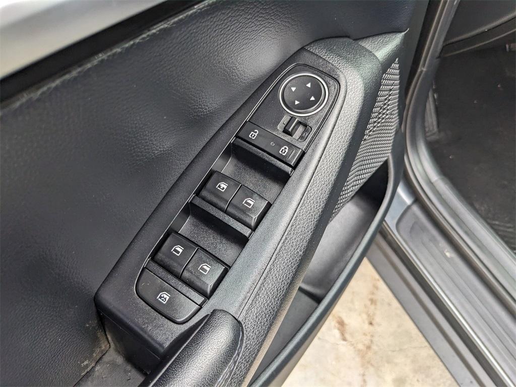 used 2023 Kia Seltos car, priced at $17,993