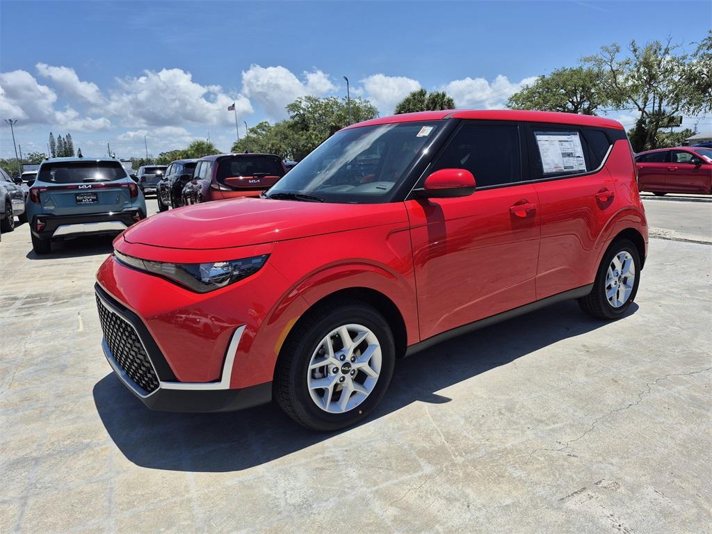 new 2025 Kia Soul car, priced at $22,260
