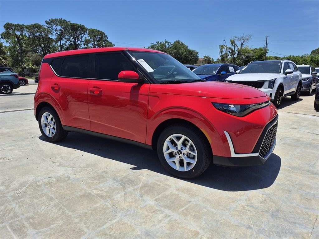 new 2025 Kia Soul car, priced at $22,260