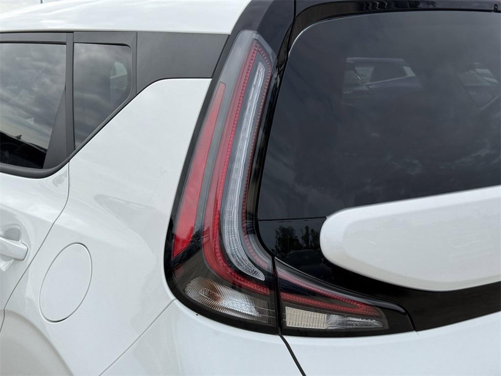 new 2025 Kia Soul car, priced at $27,970