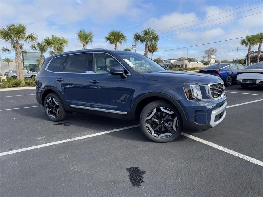 new 2025 Kia Telluride car, priced at $41,205