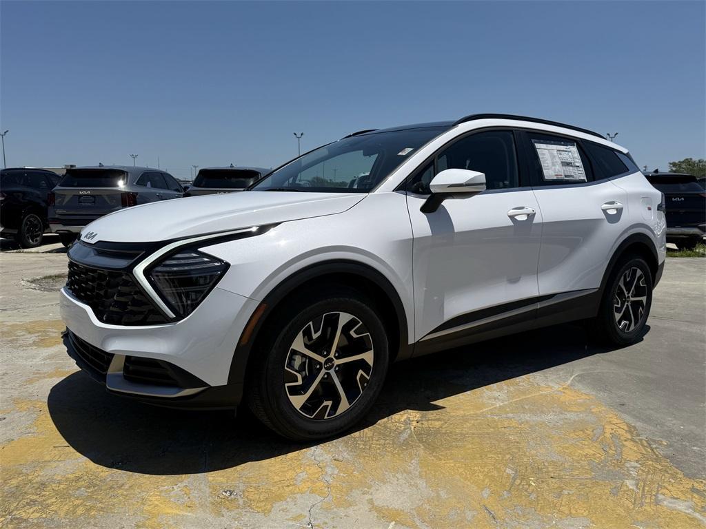 new 2025 Kia Sportage car, priced at $31,705
