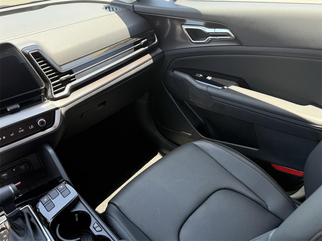 new 2025 Kia Sportage car, priced at $31,705