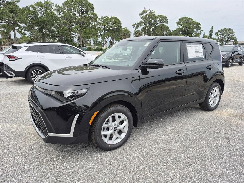 new 2025 Kia Soul car, priced at $23,090