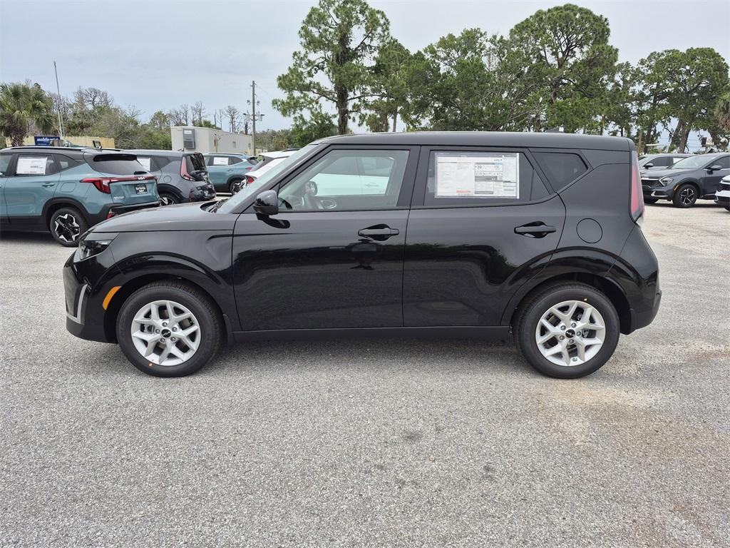 new 2025 Kia Soul car, priced at $23,090