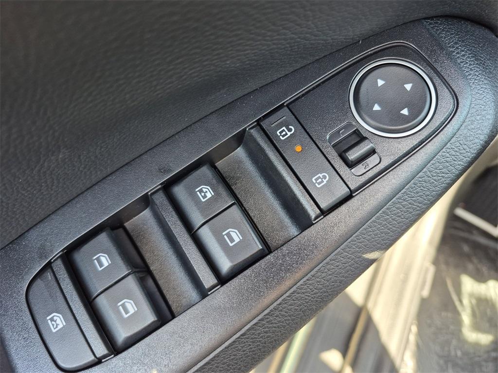 new 2025 Kia Seltos car, priced at $28,250