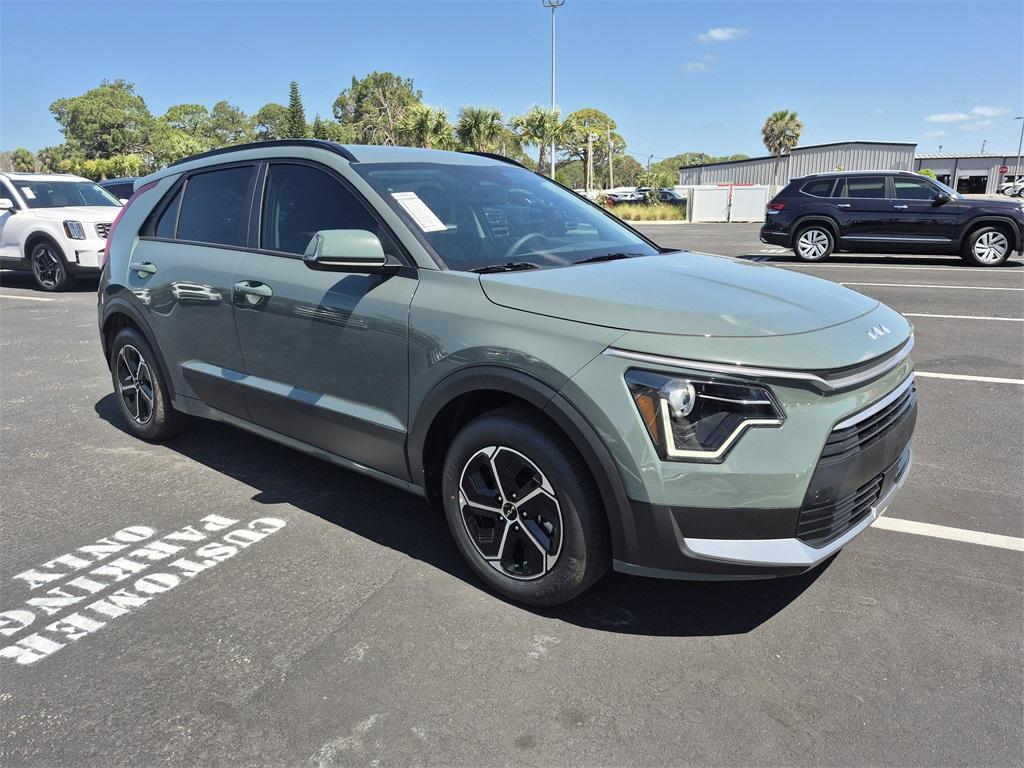 new 2025 Kia Niro car, priced at $31,365
