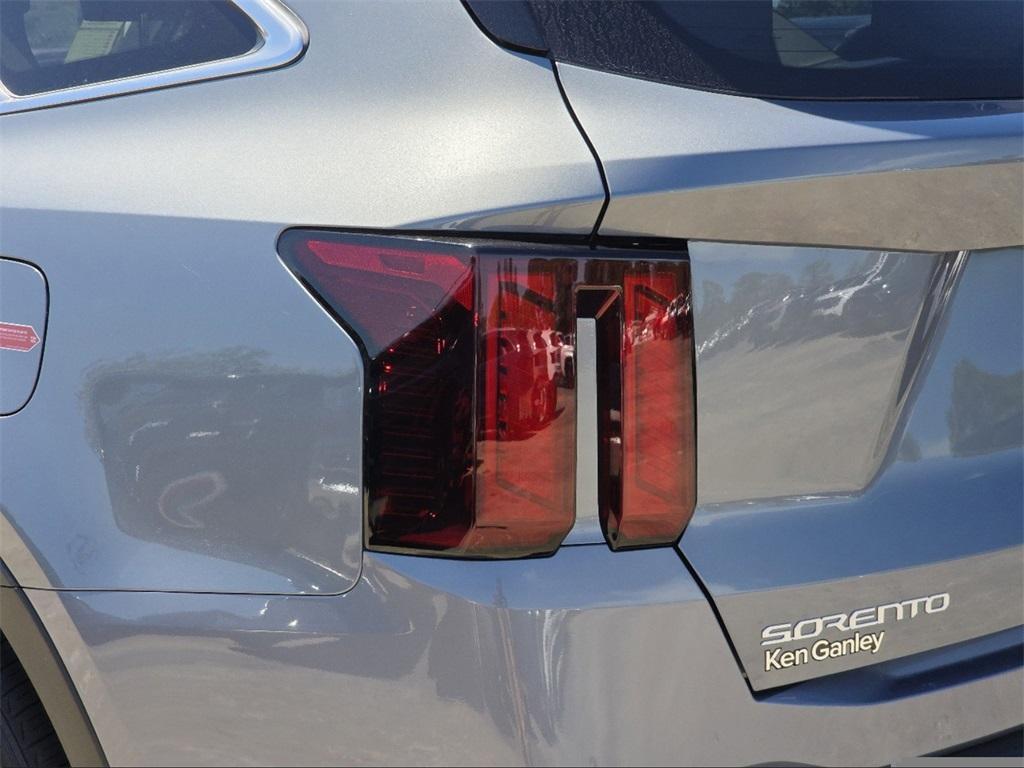 new 2025 Kia Sorento car, priced at $34,530