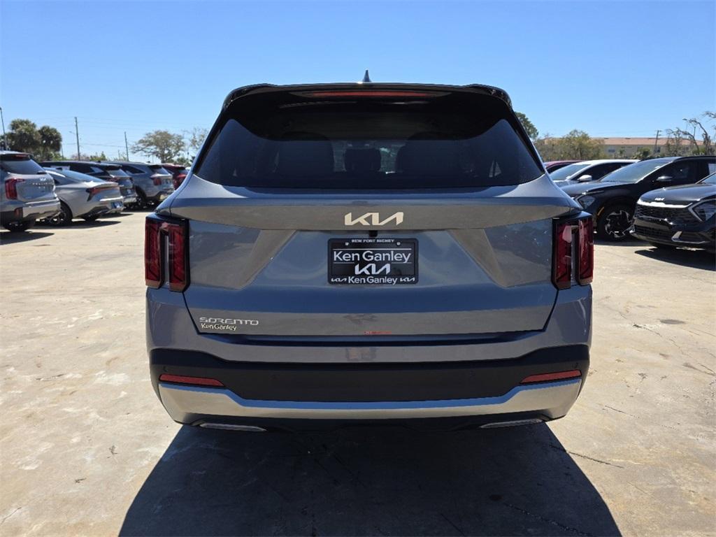 new 2025 Kia Sorento car, priced at $34,530