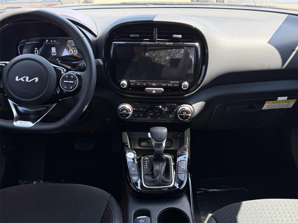 new 2025 Kia Soul car, priced at $27,970