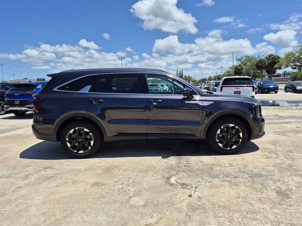 new 2025 Kia Sorento car, priced at $36,800