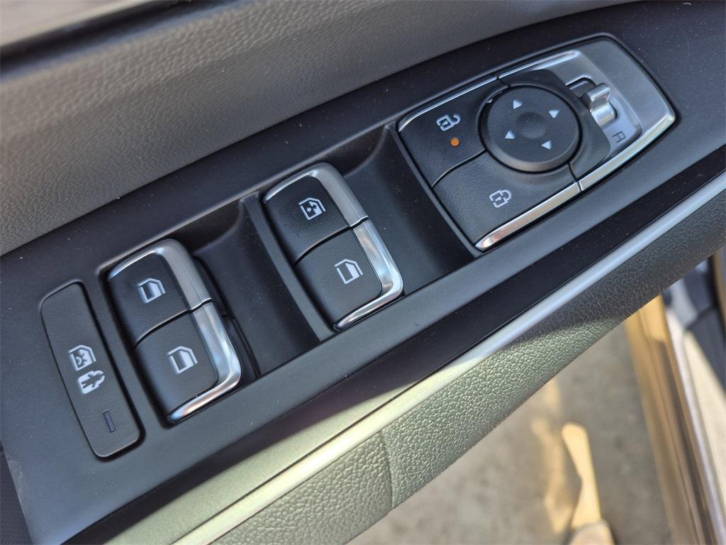 new 2025 Kia Sorento car, priced at $36,800