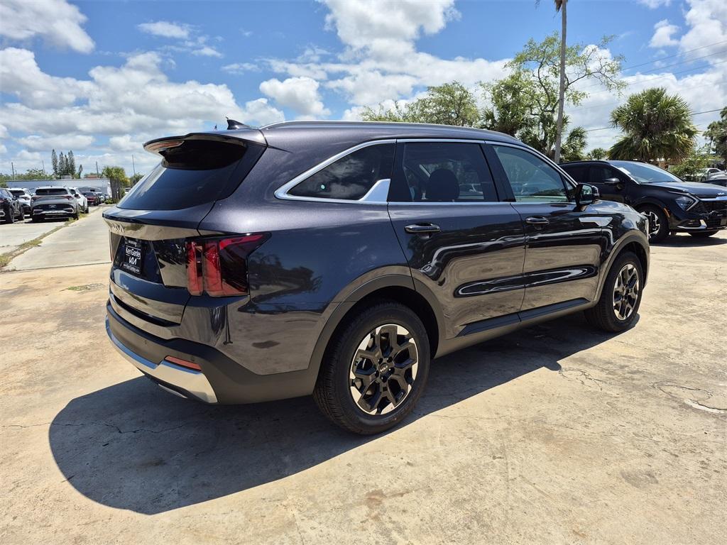 new 2025 Kia Sorento car, priced at $36,800