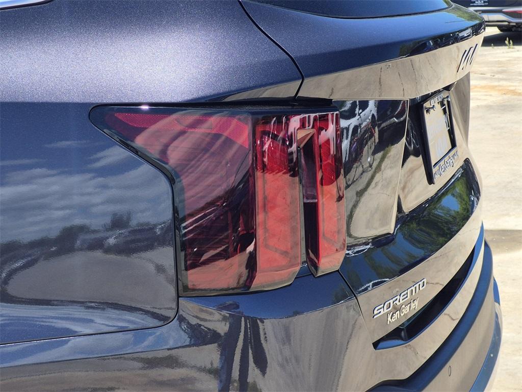 new 2025 Kia Sorento car, priced at $36,800
