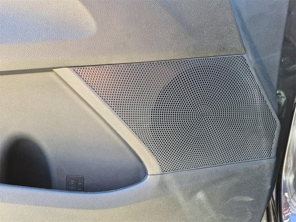 new 2025 Kia Sorento car, priced at $36,800