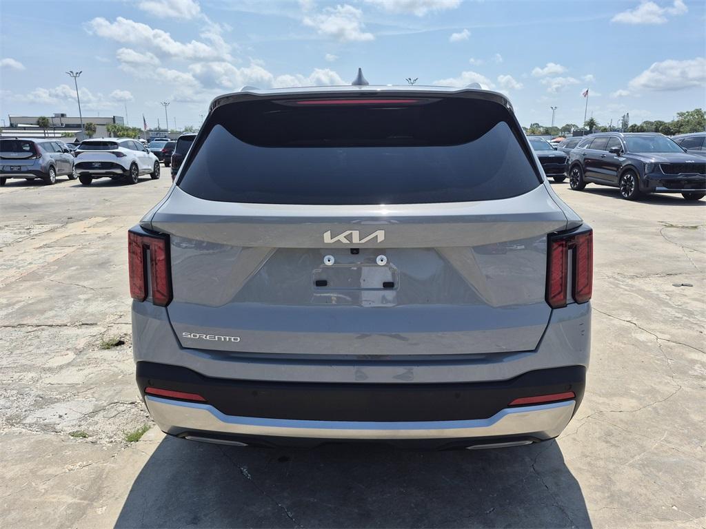 used 2024 Kia Sorento car, priced at $28,992