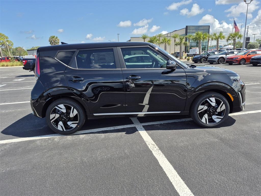 new 2025 Kia Soul car, priced at $25,705