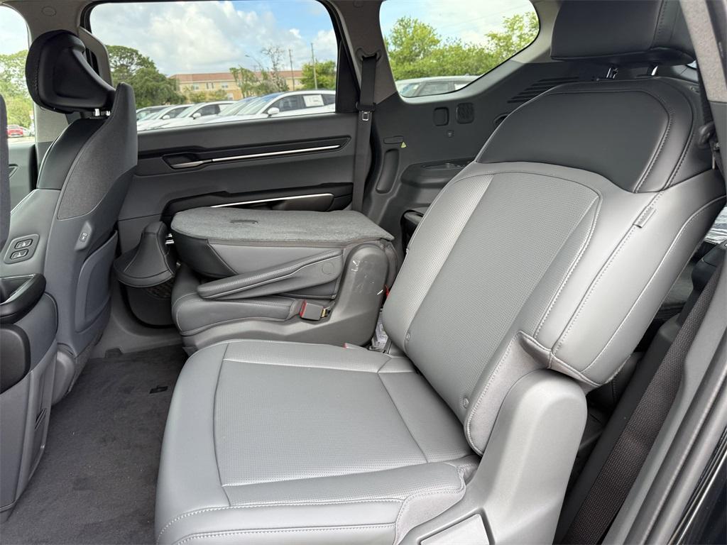 new 2026 Kia EV9 car, priced at $55,455