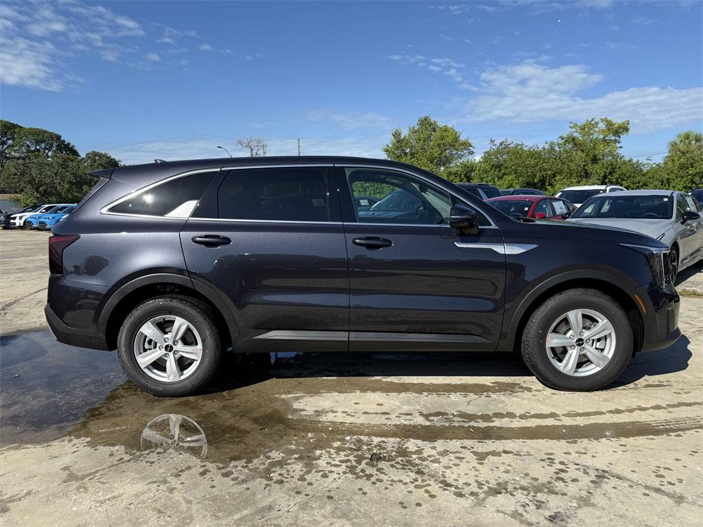 new 2025 Kia Sorento car, priced at $31,630