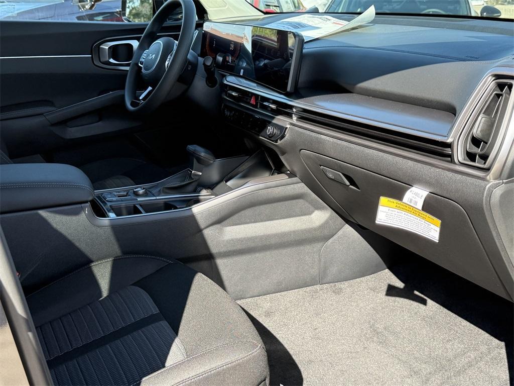 new 2025 Kia Sorento car, priced at $31,630