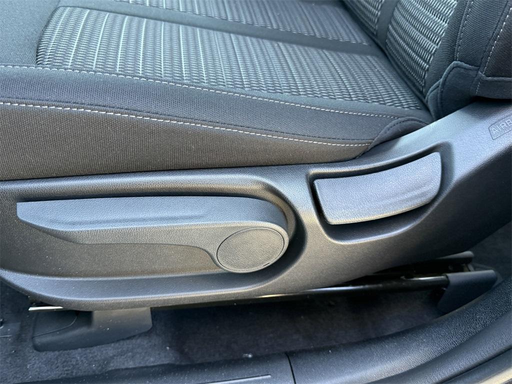 new 2025 Kia Sorento car, priced at $31,630
