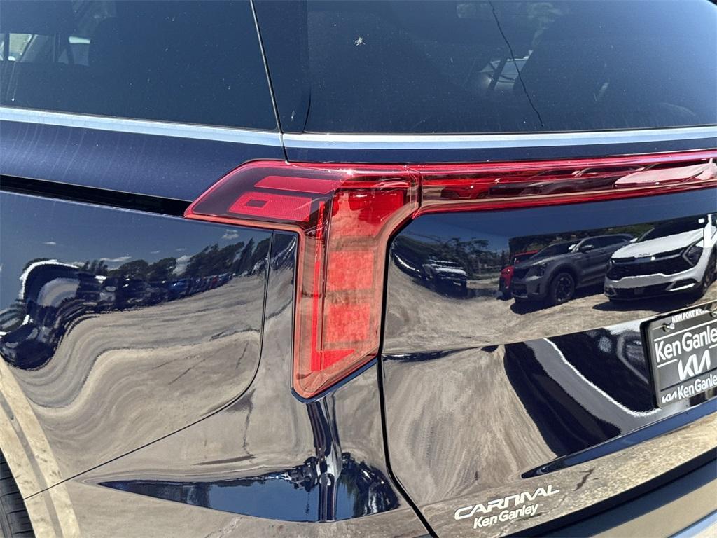 new 2025 Kia Carnival car, priced at $42,200