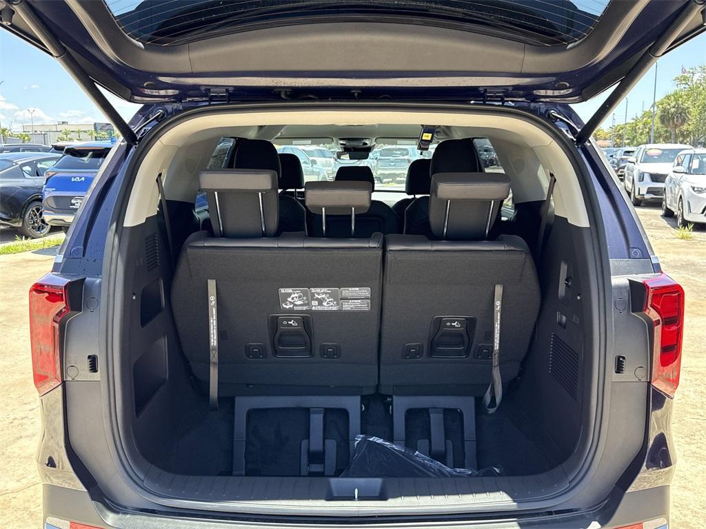 new 2025 Kia Carnival car, priced at $42,200