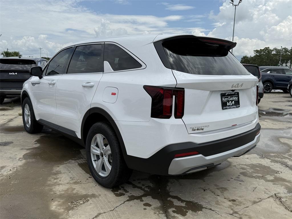 new 2025 Kia Sorento car, priced at $31,805