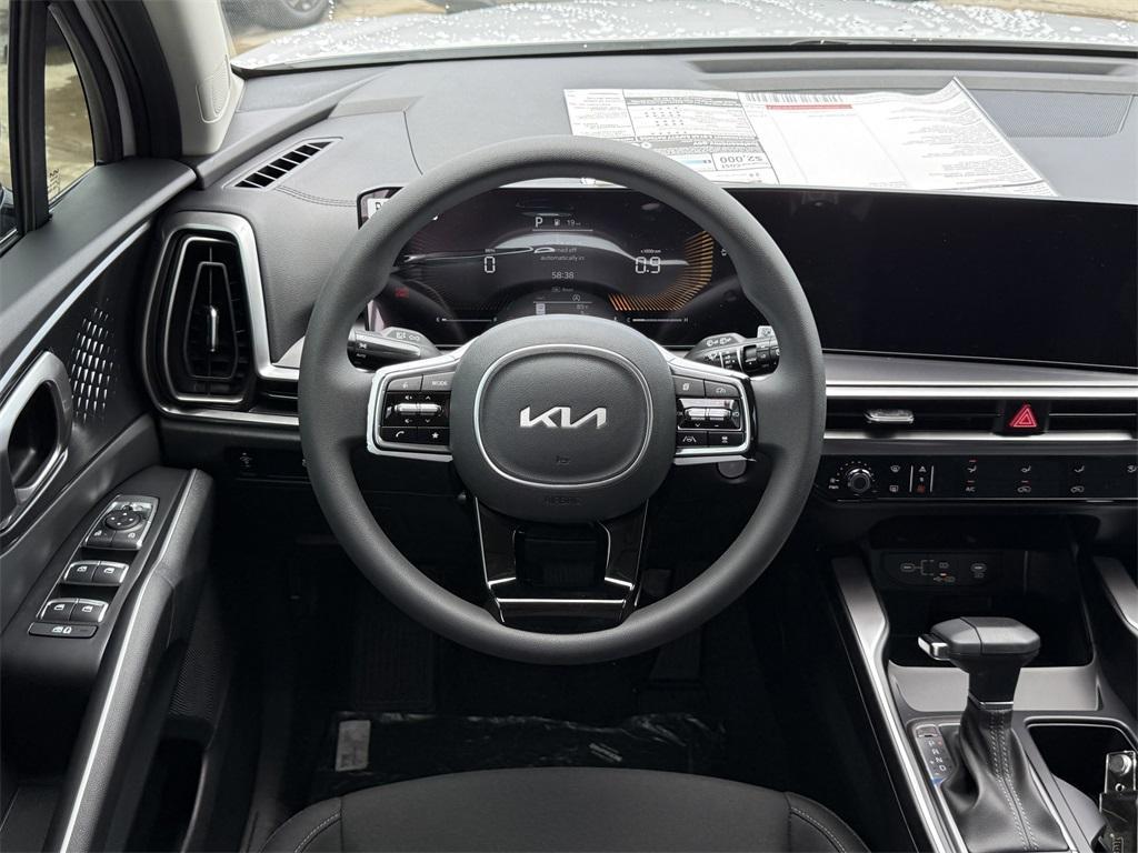 new 2025 Kia Sorento car, priced at $31,805