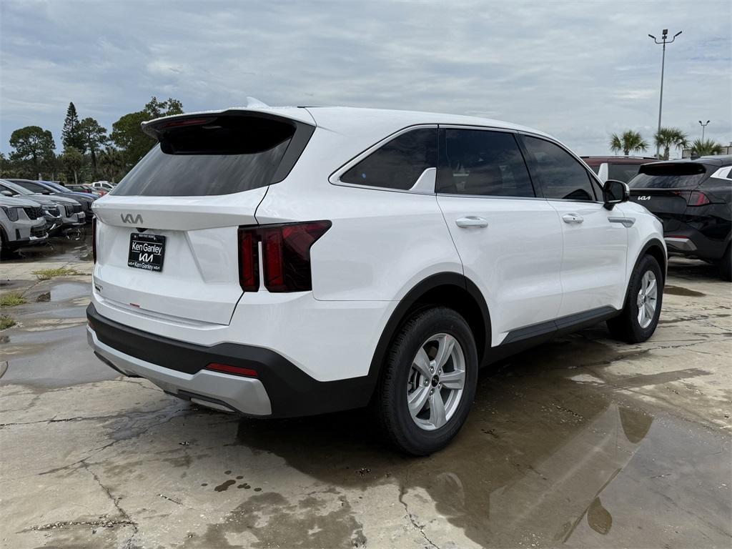 new 2025 Kia Sorento car, priced at $31,805