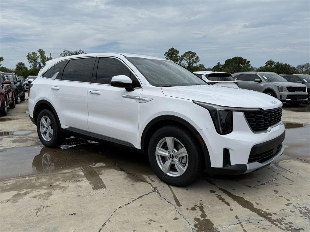 new 2025 Kia Sorento car, priced at $31,805