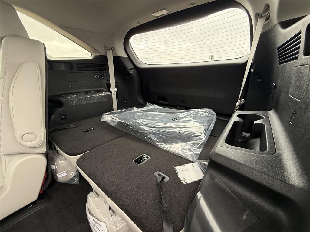 new 2025 Kia Sorento car, priced at $38,685