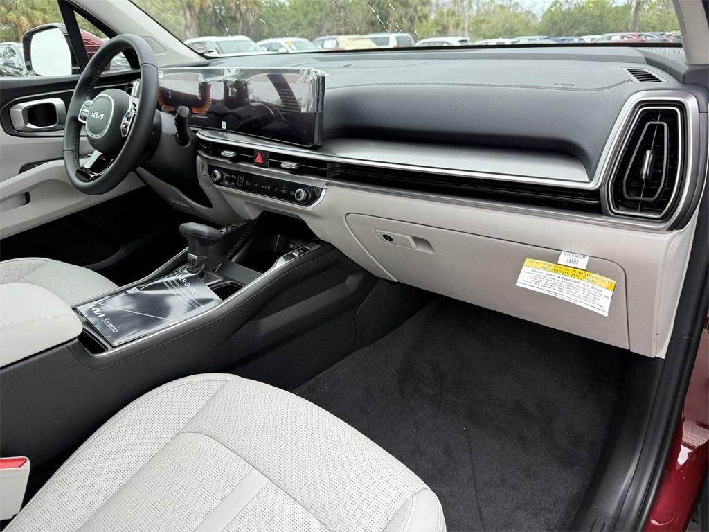 new 2025 Kia Sorento car, priced at $38,685