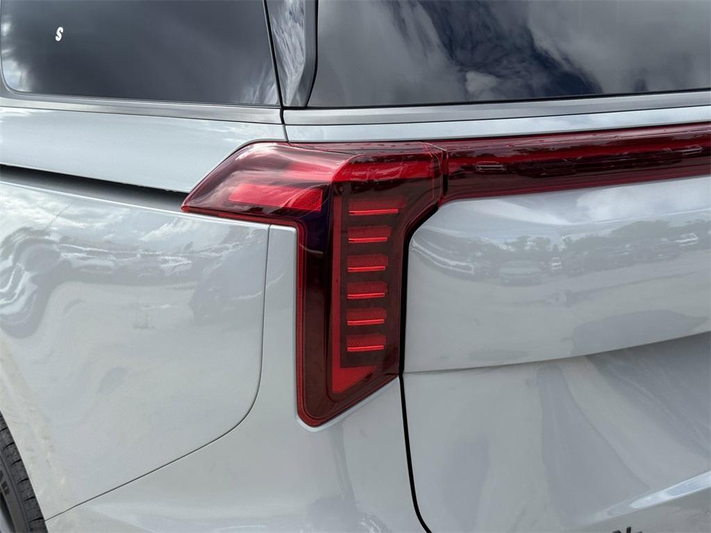 new 2026 Kia Carnival car, priced at $53,285