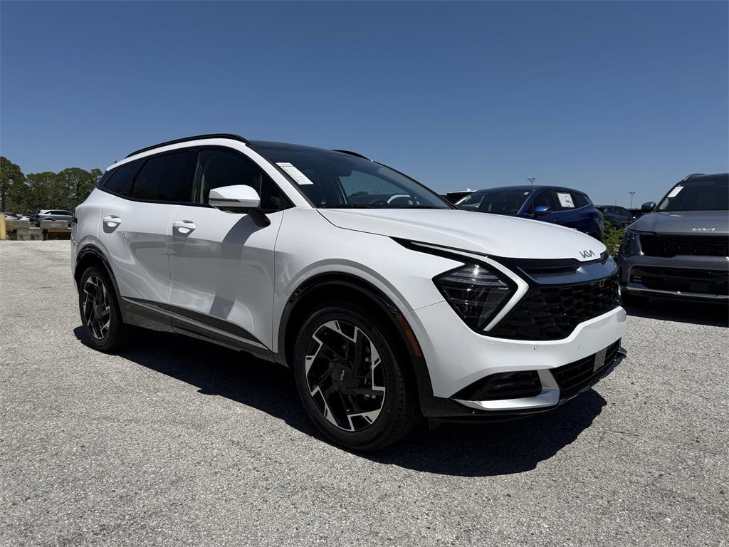 new 2025 Kia Sportage car, priced at $35,405